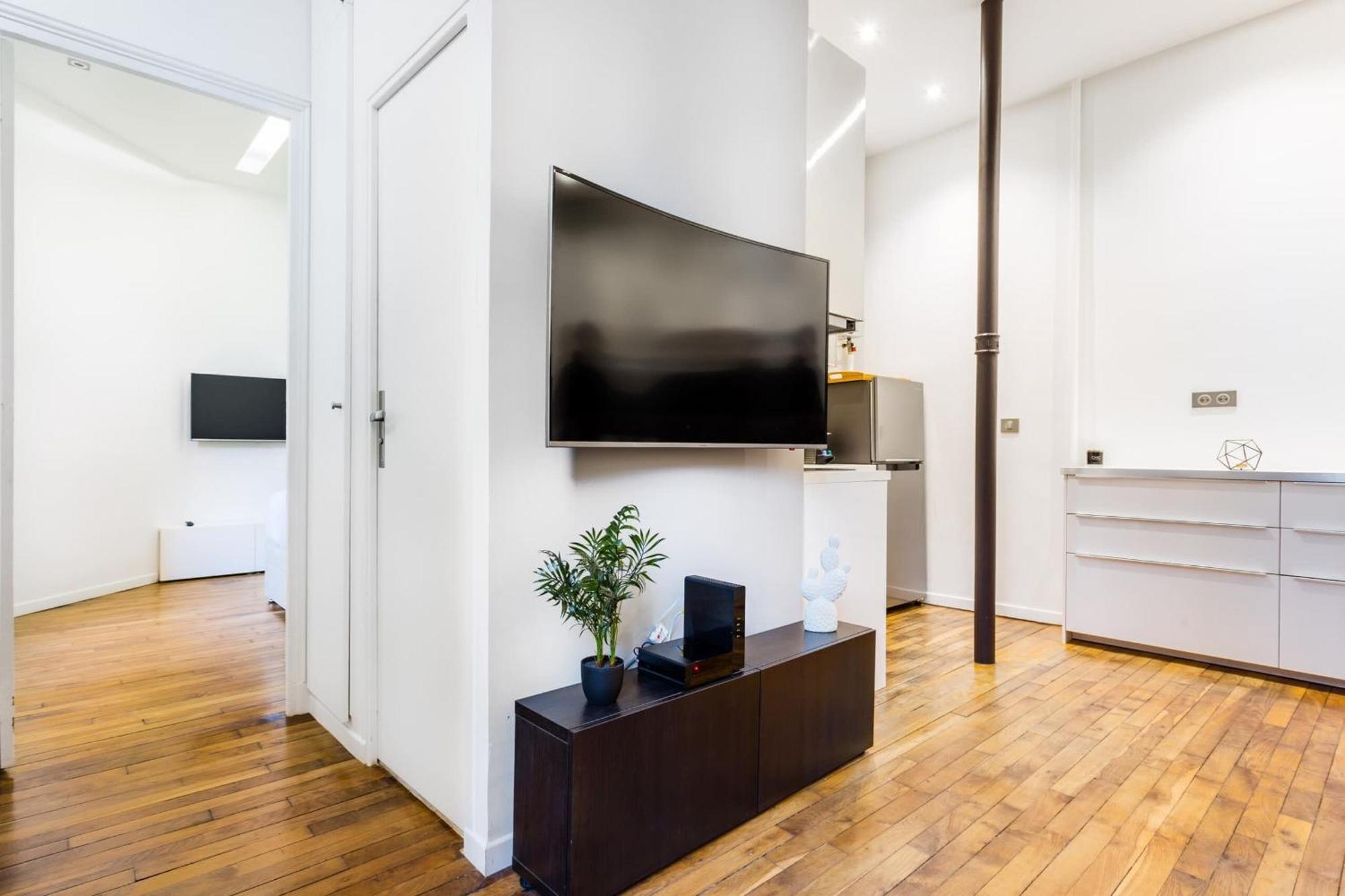 Apartment Peaceful - 1br 4p - Eiffel Tower Paris